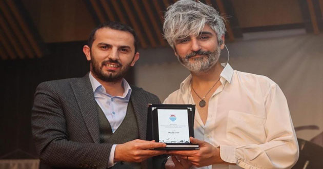 ​Manuş baba Yalova da konser verdi
