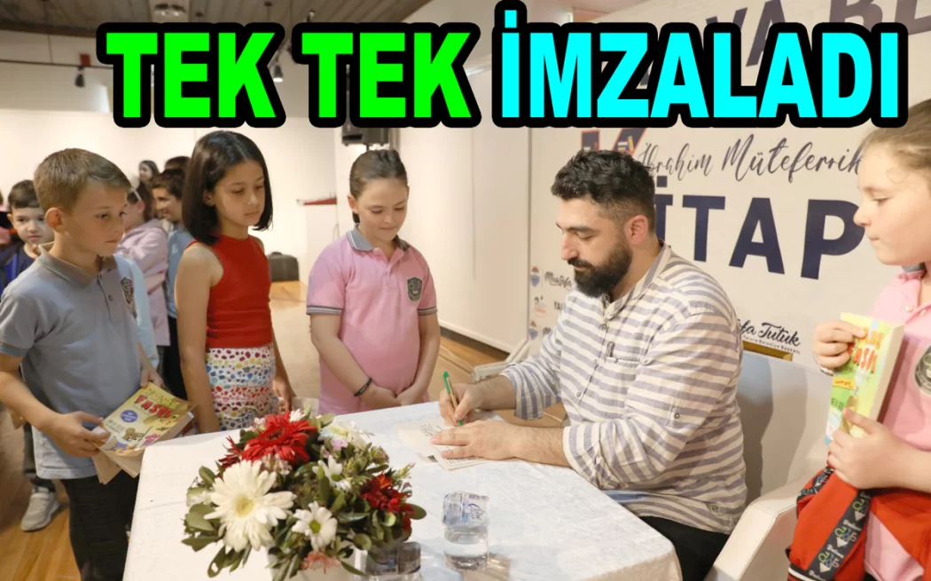 MELİH TUĞTAĞ KİTAPLARINI İMZALADI