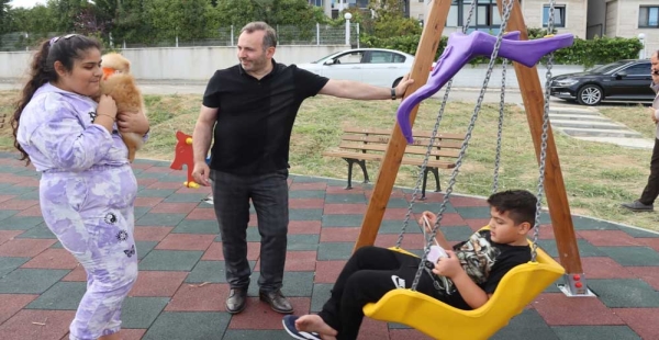 MODERN ÇOCUK PARKLARINA KAVUŞTULAR