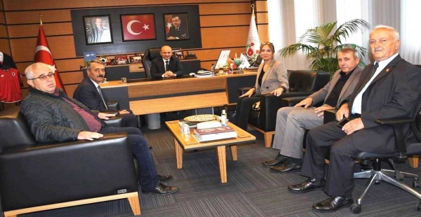 MUHTARLARLA BİRİZ BERABERİZ
