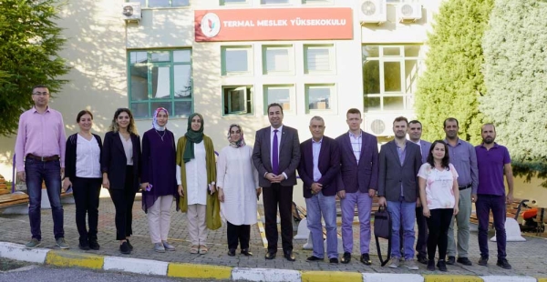 MYO KAPILARI HERKESE AÇIK