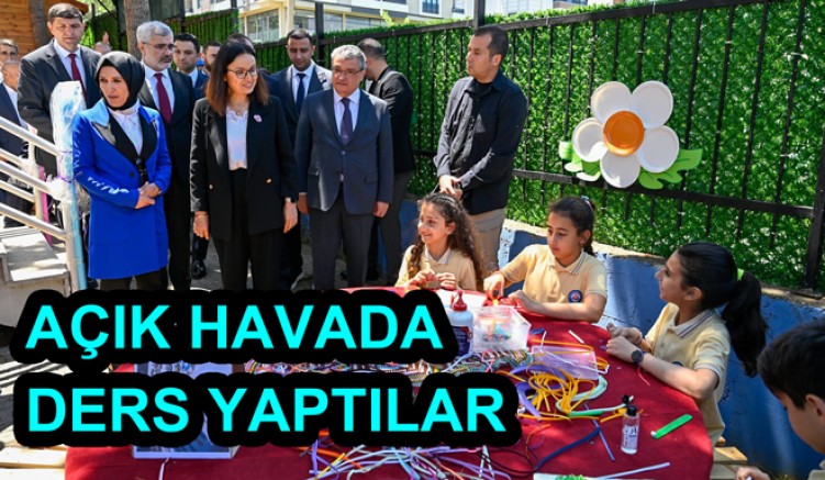 ÖĞRENCİLER YALOVA’DA DERSLERİ AÇIK HAVADA İŞLEDİLER