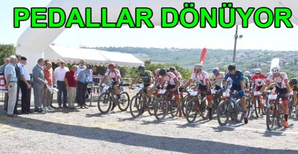 PEDALLAR ALTINOVA’DA ŞAMPİYONLUK İÇİN DÖNÜYOR