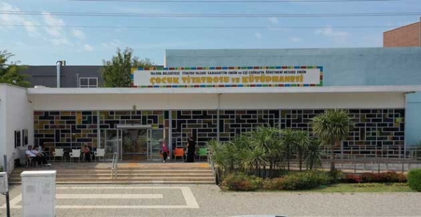 RAMAZANDA TİYATRO DEVAM EDECEK
