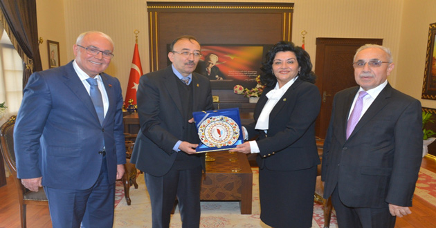 REKTÖR ERUSLU'DAN  ESKİ VALİ CİVELEK'E ZİYARET