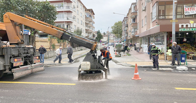 Rögarlar aşağı iniyor