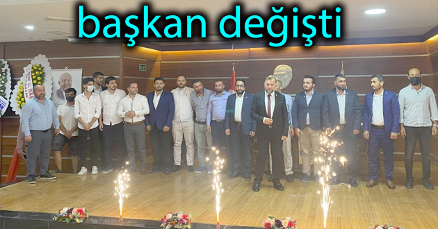 ​Saadet Partisi başkanı değiştirdi