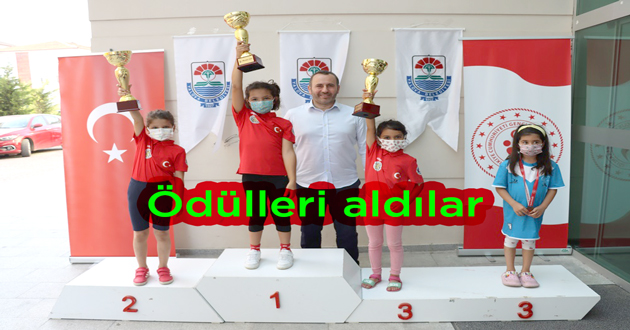 ​Satranç ödülleri dağıtıldı