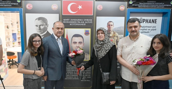ŞEHİT MUHAMMED İSLAM ALTUĞ KÜTÜPHANESİ AÇILDI