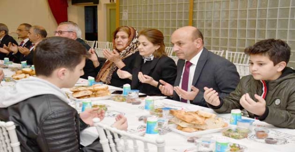 ŞEHİTLERİN AİLELERİ EMANETİMİZDİR