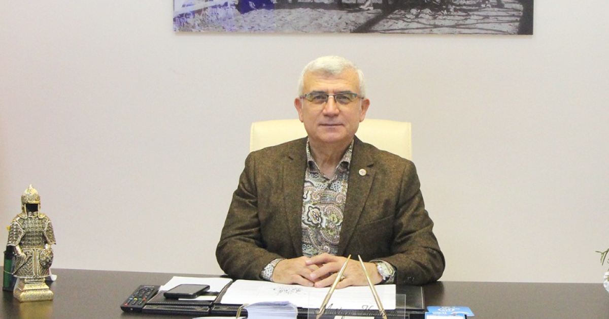 ŞEHİTLERİN RUHU İLE NEFES ALIYORUZ