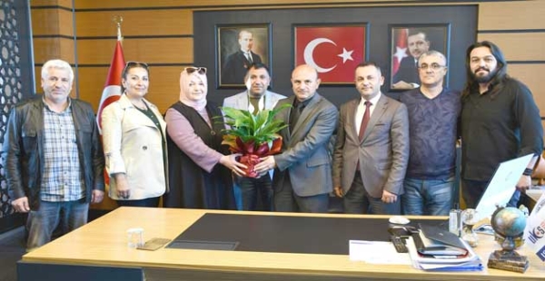 SİVASLILAR’DAN BAŞKAN ORAL’A ZİYARET
