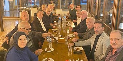 AK PARTİ  MUHTARLARLA BULUŞTU