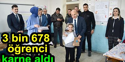 ALTINOVA’DA ÖĞRENCİLERİN KARNE SEVİNCİ