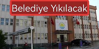 ÇINARCIK BELEDİYESİ BİNASI YIKILIYOR