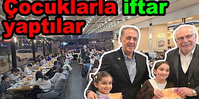 ÇOCUKLAR DOSTLAR IFTARINDA AYNI SOFRADA BULUŞTU