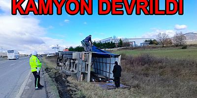 DEMİR YÜKLÜ KAMYON YALOVA’DA DEVRİLDİ
