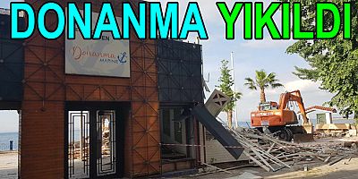 DONANMA TESİSLERİ YIKILDI