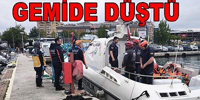 GEMİDE YARALANAN PERSONELE MÜDAHALE EDİLDİ 