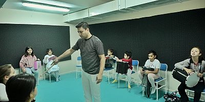 GENÇLER İÇİN SANAT KURSLARI BAŞLADI