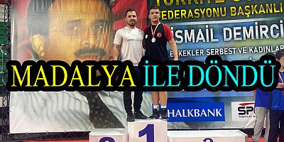 GÜREŞTE GÜMÜŞ MADALYA YALOVA’YA