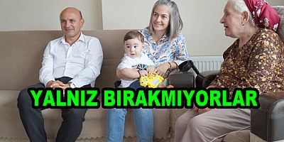 İLÇE BÜYÜKLERİNİ YALNIZ BIRAKMIYORLAR
