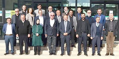 MUHTAR DEMOKRASİNİN BİR PARÇASIDIR