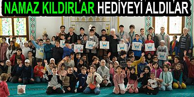 NAMAZLARINI CAMİDE KILDILAR ÖDÜLLERİ KAPTILAR