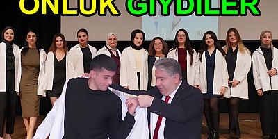 SAĞLIK BİLİMLERİ ÖĞRENCİLERİ ÖNLÜK GİYDİ