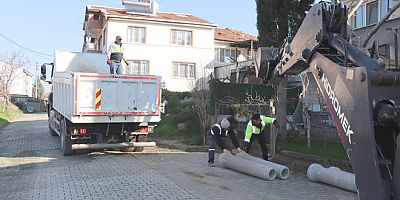 ÜSTEL SOKAĞI BORU DÖŞENİYOR