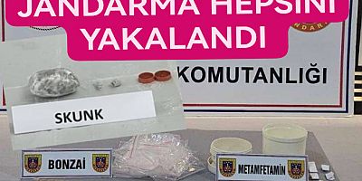 UYUŞTURUCU SATICILARI YAKALANDI