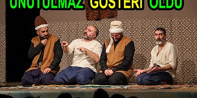 YALOVALILAR ‘ZİYAFET SOFRASI’ İLE TİYATROYA DOYDU