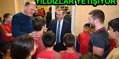 YILDIZLAR YALOVABELEDİYESPOR’DA YETİŞİYOR