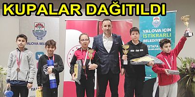 YÜRÜYEN KÖŞK SATRANÇ TURNUVASI SONA ERDİ