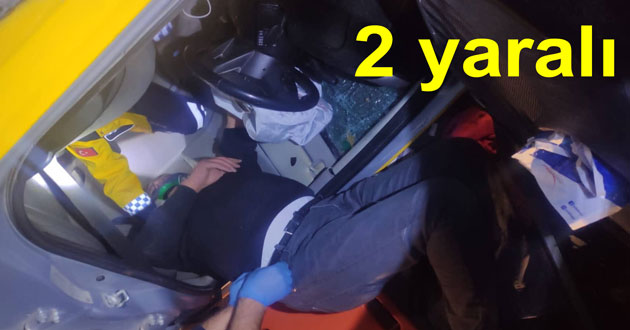 Taksi kaza yaptı 2 yaralı