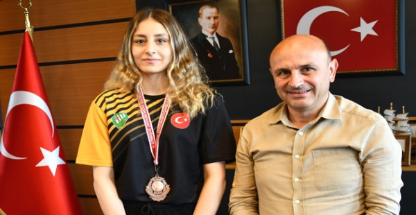 TEKVANDOCULAR ÖRNEK OLACAK