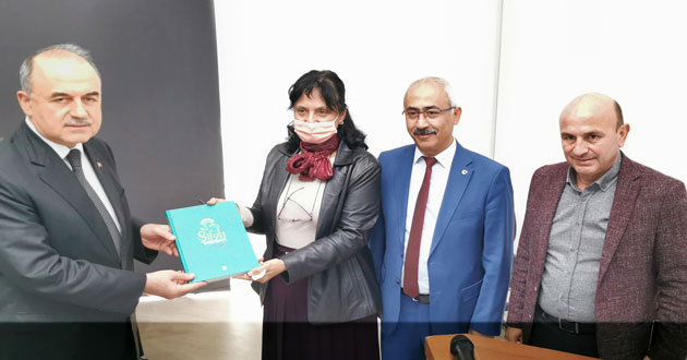 TIBBİ BİTKİLER İNSANLIK TEDAVİSİ İÇİN KULLANILIYOR