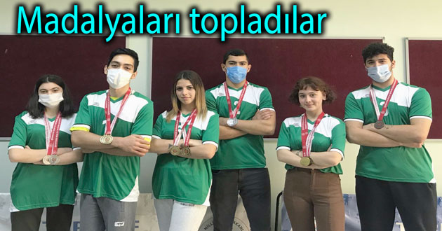 TOBB lisesi madalyaları topladı