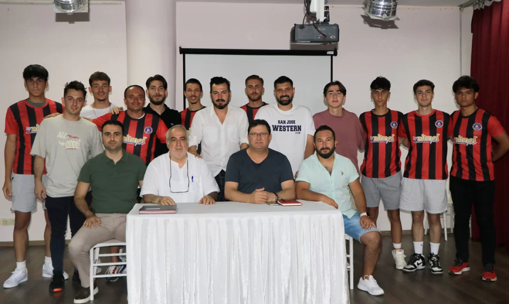 TRANSFERDE 20 İMZA ATILDI