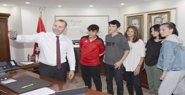 TUTUK GENÇLERİ MİSAFİR ETTİ