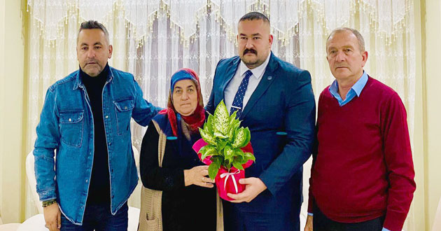 Ülkü Ocakları Şehit Annesini Unutmadı