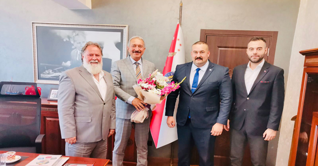ÜLKÜ OCAKLARINDAN TOPALOĞLU’NA HAYIRLI OLSUN ZİYARETİ
