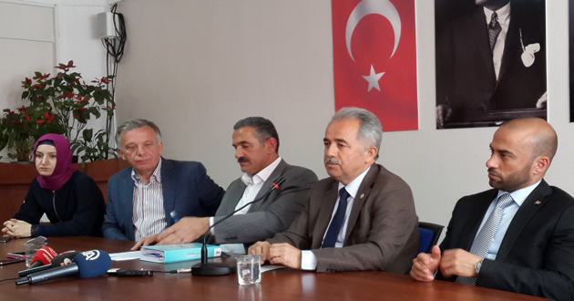 VEFA SALMAN'I TEBRİK EDERİZ