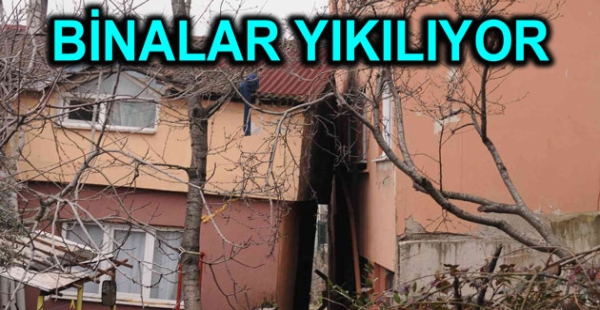 Yalova da Deprem olmadan evler yıkılıyor