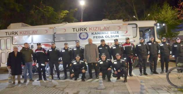 YALOVA EMNİYETİ KAN VERDİ