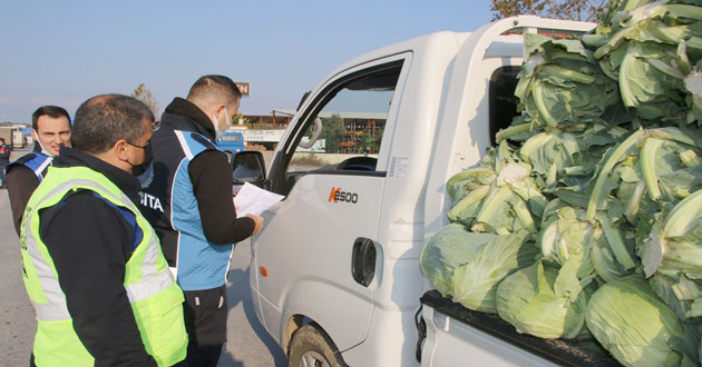 Yalova Hali bölgeye ürün veriyor