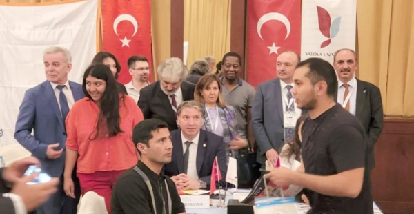 YALOVA ÜNİVERSİTESİ KÜNİB EĞİTİM FUARI’NA KATILDI