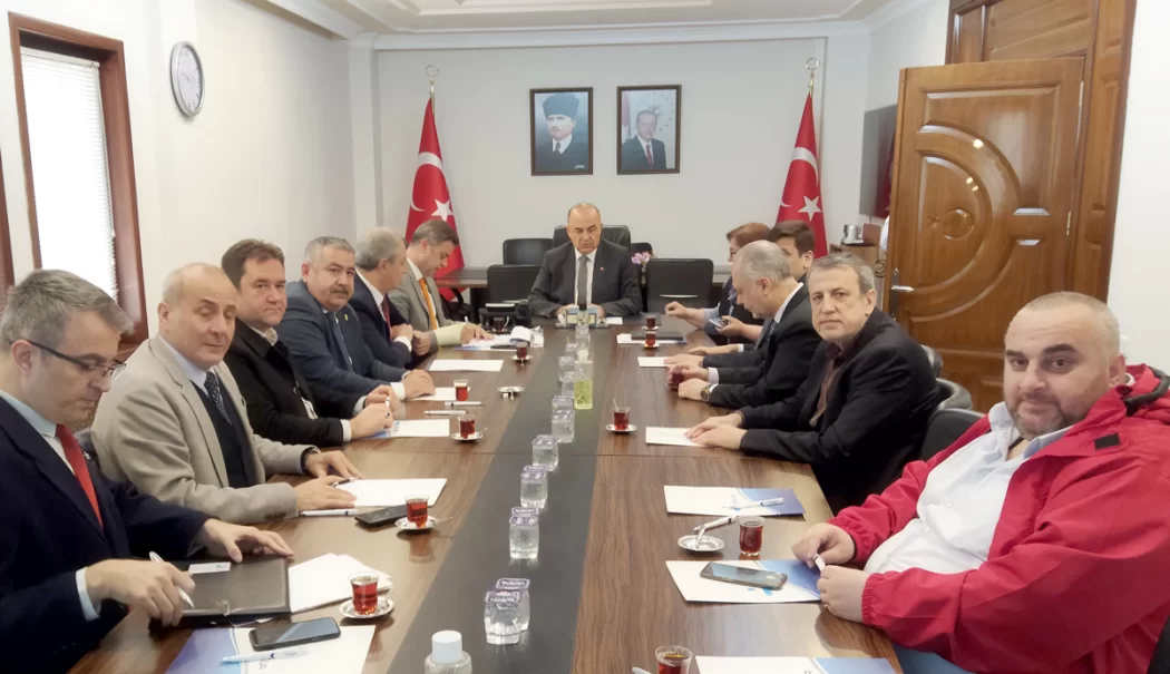 YALOVA’DA İŞ VE İŞSİZLİK MASAYA YATIRILDI