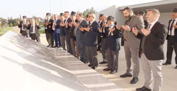 ​YALOVALI GAZİLER KIBRIS ’TA