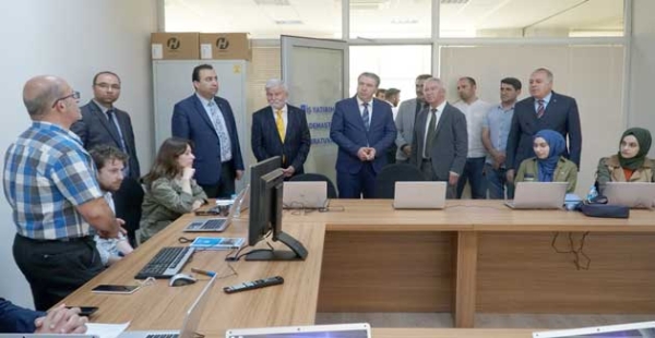 YAÜ DE FİNANS LABORATUVARI AÇILDI
